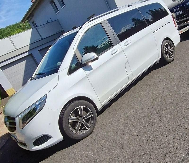 Gebraucht Mercedes V250 190 PS (139 kW) 2015 Weiß Van / Kleinbus