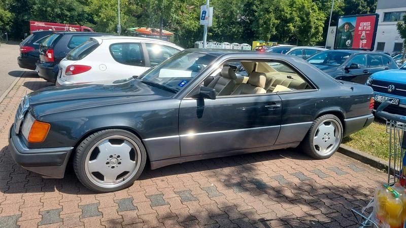 Grau Gebraucht 1992 Mercedes 300 Sportline Coupé | 15.500 € - Bild 1/4