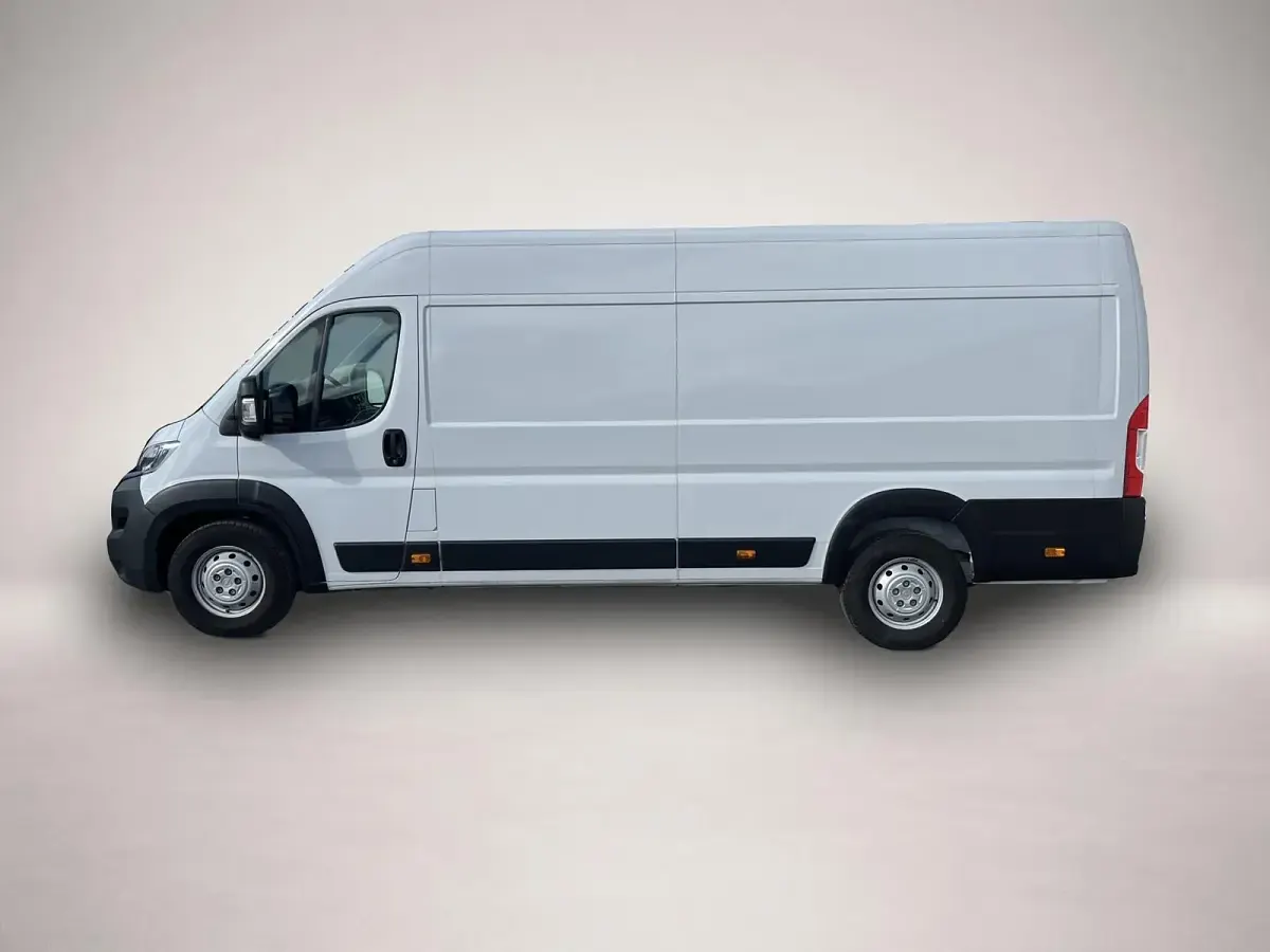 Gebraucht Opel Movano 165 PS (121 kW) 2024 Manufacturer Van