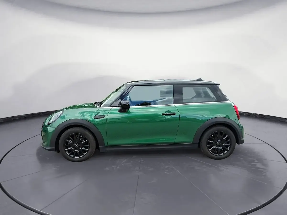 Gebraucht Mini Cooper Classic 136 PS (100 kW) 2023 Kleinwagen