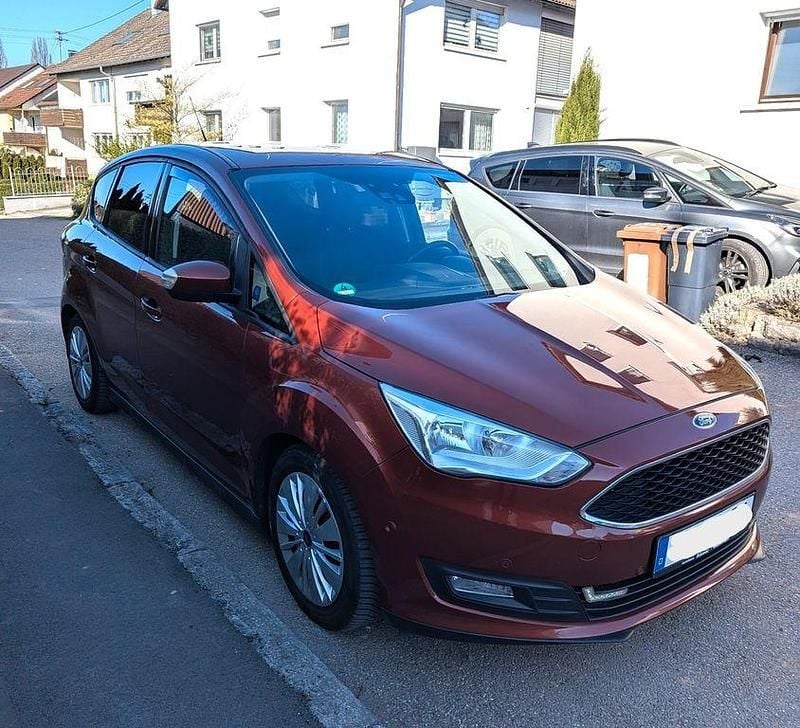 Gebraucht Ford C-MAX Titanium 150 PS (110 kW) 2017 Rot Van / Kleinbus