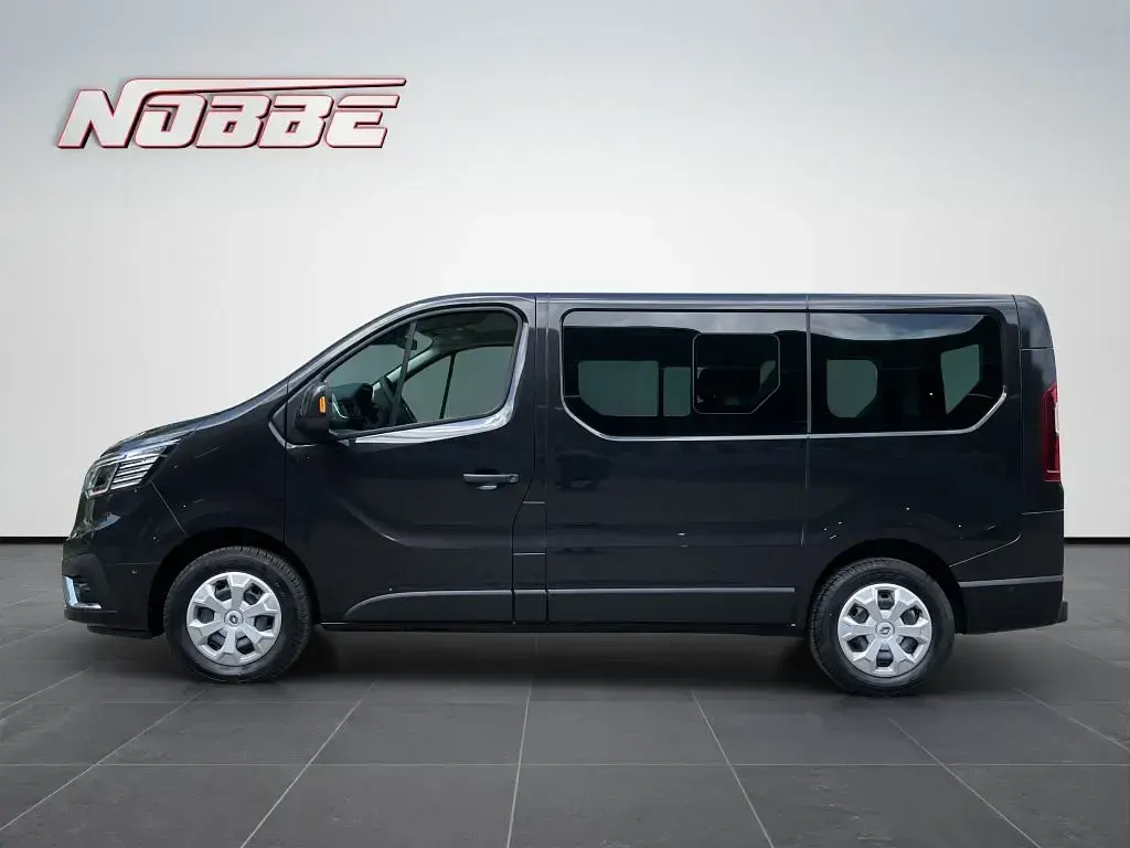 Gebraucht Renault Trafic Life 170 PS (125 kW) 2022 Van / Kleinbus