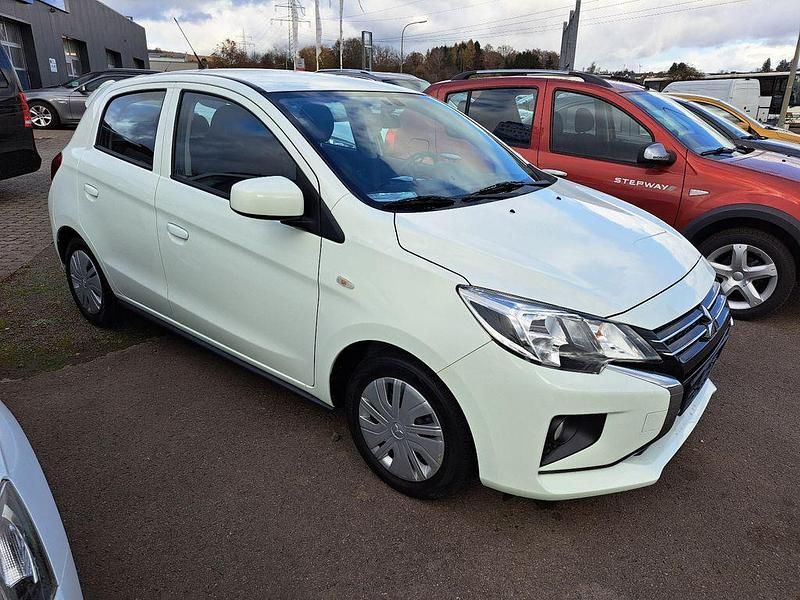 Weiß Gebraucht 2022 Mitsubishi Space Star Select Kleinwagen | 9.390 € (Superpreis) - Bild 1/4