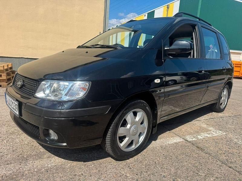 Schwarz Gebraucht 2008 Hyundai Matrix Comfort Van / Kleinbus | 2.990 € - Bild 1/4