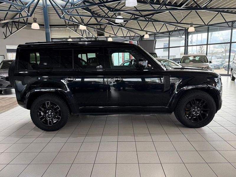 Gebraucht Land Rover Defender SE Dynamic 200 PS (147 kW) 2024 Schwarz SUV