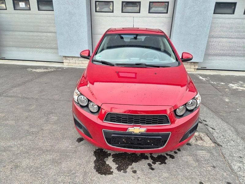 Gebraucht Chevrolet Aveo LT 86 PS (63 kW) 2011 Flame red Kleinwagen