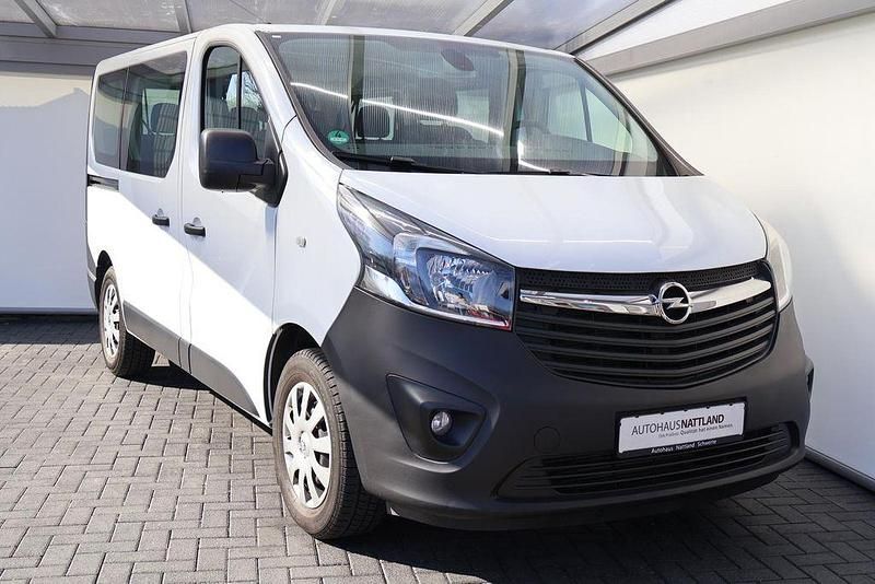 Gebraucht Opel Vivaro 95 PS (69 kW) 2018 Casabl/arctic/eisweiss/kaolin Van / Kleinbus
