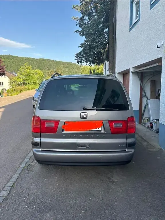 Gebraucht Seat Alhambra 116 PS (85 kW) 2009 Grau Van / Kleinbus