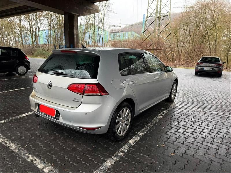 Gebraucht VW Golf VII 103 PS (75 kW) 2013 Silber Kleinwagen