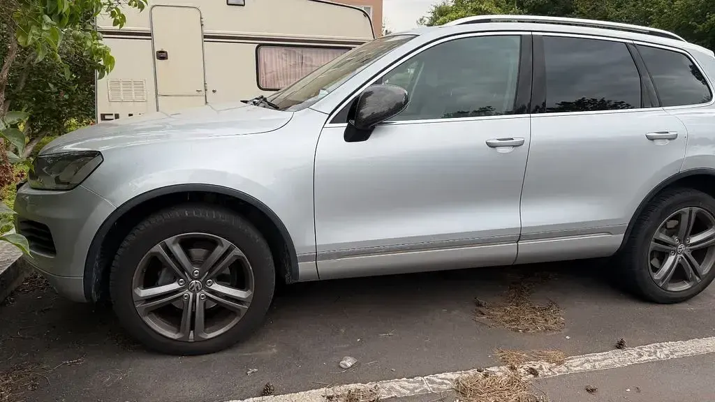 Gebraucht VW Touareg Exclusive 245 PS (180 kW) 2013 Grau SUV