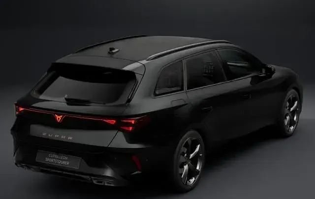 Neu Cupra Leon 204 PS (150 kW) 2026 Midnight schwarz metallic midnight schwarz metallic Kombi