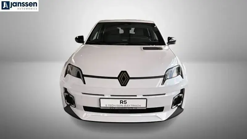 Second-hand Renault 5 E-Tech Evolution 77 kW (106 CP) 2025 Alb Berlinǎ