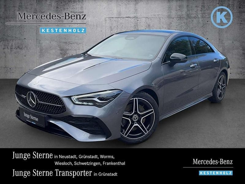 Mountaingrau Gebraucht 2023 Mercedes CLA200 AMG Coupé | 37.980 € (Etwas zu teuer) - Bild 1/4