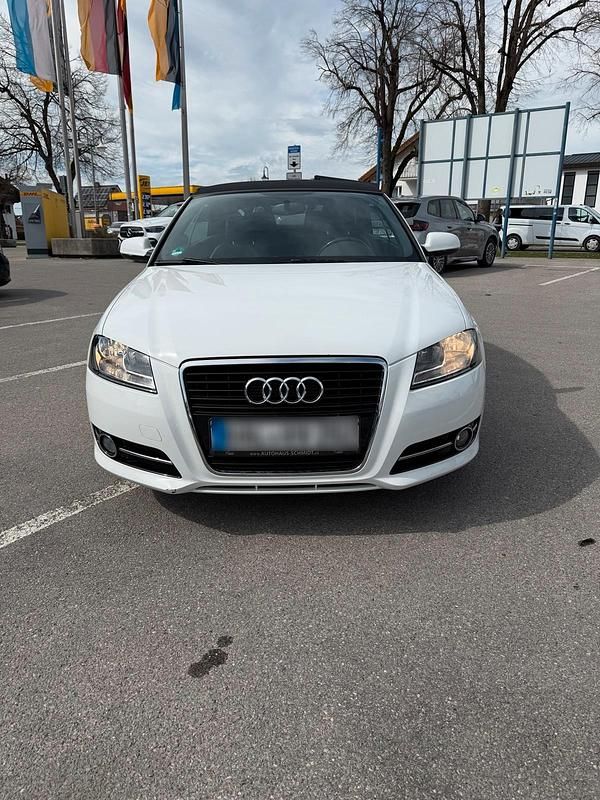 Gebraucht Audi A3 Cabriolet 105 PS (77 kW) 2011 Weiß Cabrio
