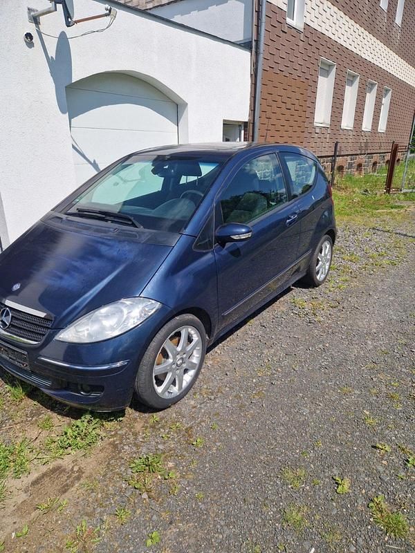 Blau Gebraucht 2007 Mercedes A200 Kleinwagen | 1.450 € (Guter Preis) - Bild 1/4