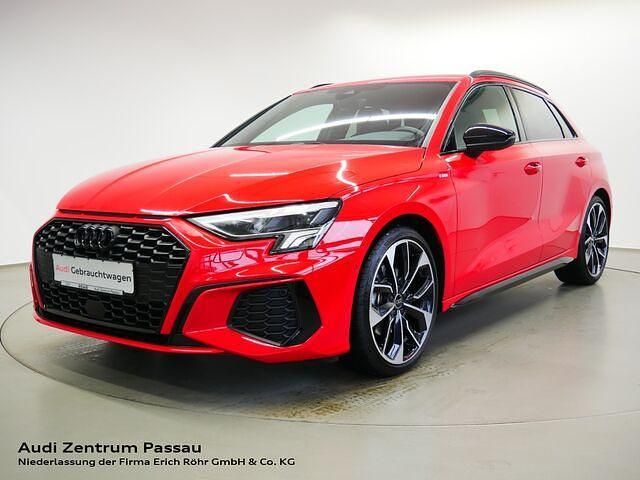Rot Gebraucht 2023 Audi A3 S-Line Limousine | 32.900 € (Teuer) - Bild 1/2