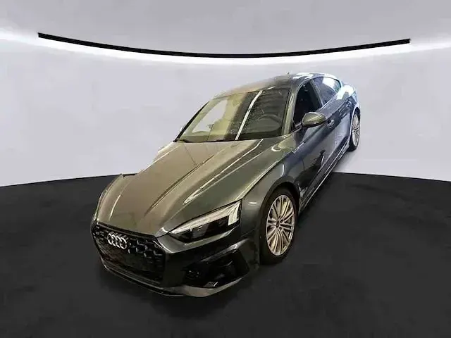 Gebraucht Audi A5 Sportback Comfort 286 PS (210 kW) 2022 Daytonagrau perleffekt Kleinwagen