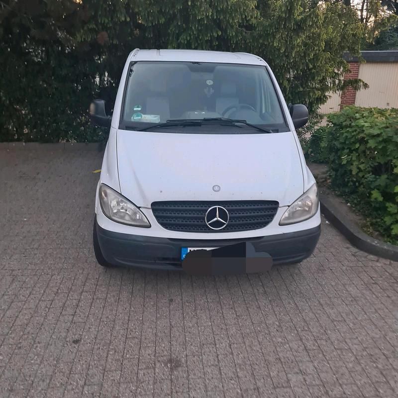 Weiß Gebraucht 2009 Mercedes Vito Van / Kleinbus | 4.500 € - Bild 1/4