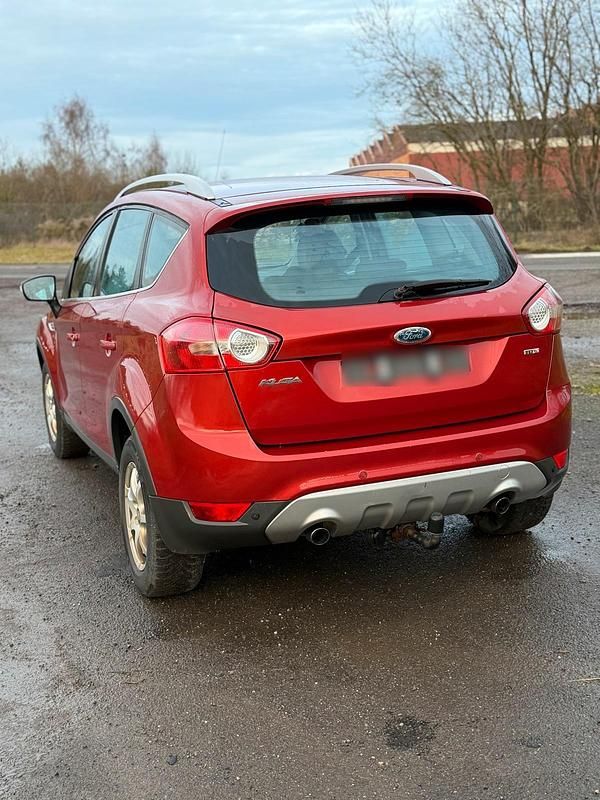 Gebraucht Ford Kuga 135 PS (99 kW) 2009 Rot SUV