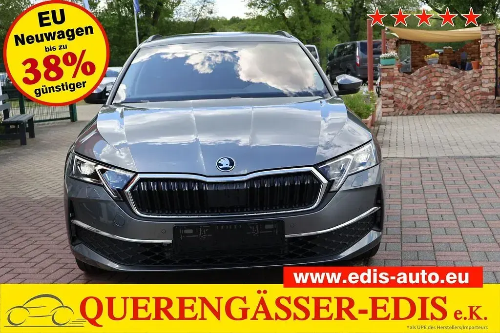 Neu Skoda Octavia Dynamic 150 PS (110 kW) 2026 Grau Limousine
