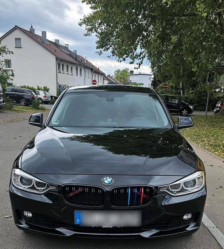 Gebraucht BMW 328 250 PS (183 kW) 2012 Schwarz Limousine