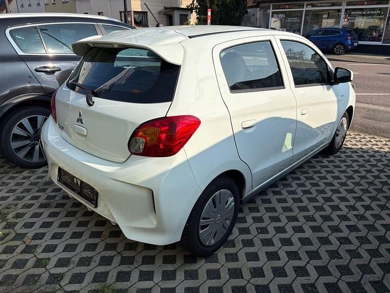 Gebraucht Mitsubishi Space Star Select 71 PS (52 kW) 2024 Weiß Kleinwagen
