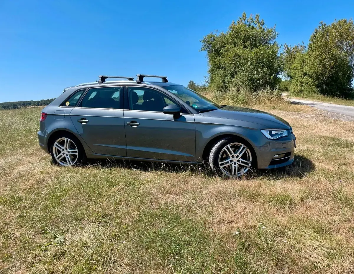 Gebraucht Audi A3 Ambition 150 PS (110 kW) 2014 Grau Limousine