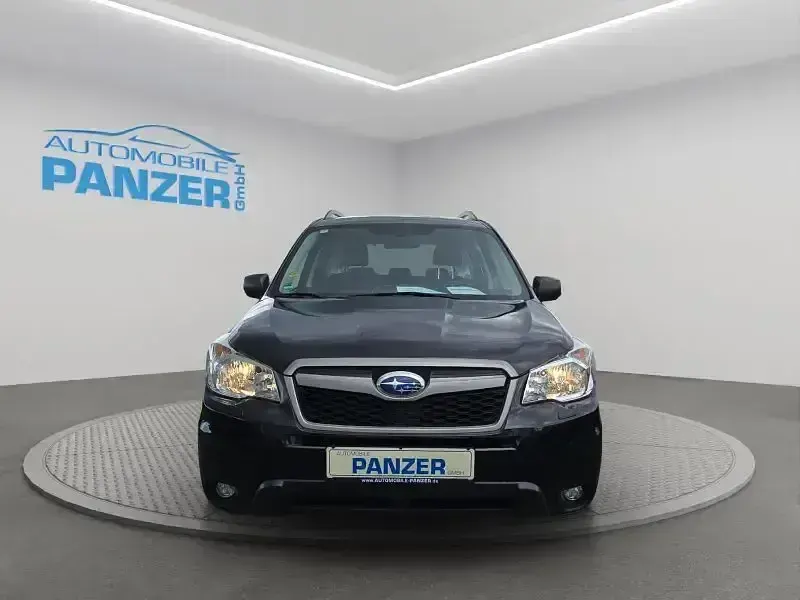 Second-hand Subaru Forester Active 147 CP (108 kW) 2015 Negru SUV