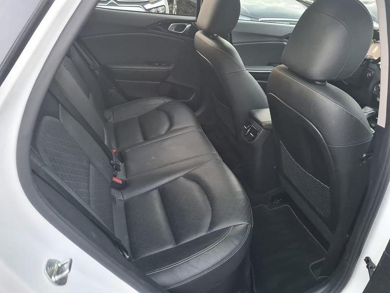 Second-hand Kia XCeed Platinum Edition 141 CP (103 kW) 2021 Alb SUV