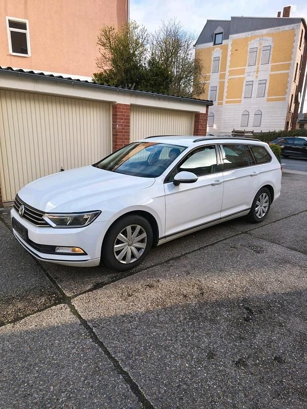 Second-hand VW Passat 120 CP (88 kW) 2016 Alb Break