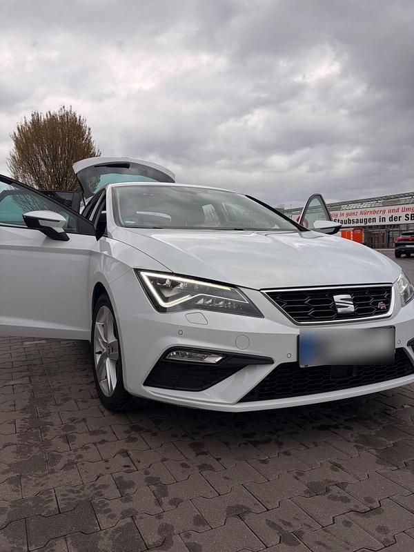 Gebraucht Seat Leon FR 180 PS (132 kW) 2018 Weiß Kleinwagen