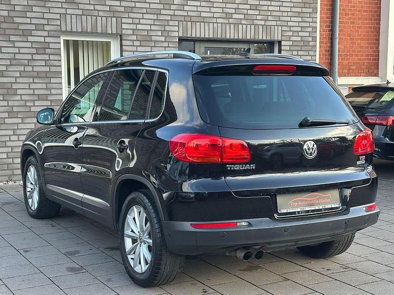 Gebraucht VW Tiguan LOUNGE 122 PS (89 kW) 2015 Schwarz SUV