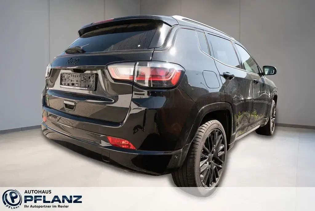 Used Jeep Compass Altitude 131 HP (96 kW) 2023 Black SUV