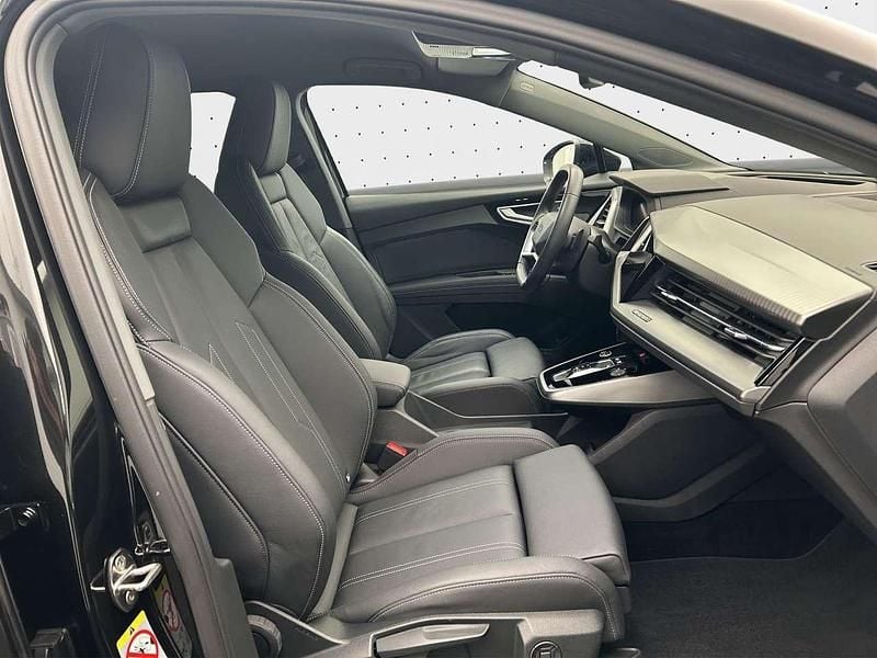 Gebraucht Audi Q4 e-tron Sport 219 kW (299 PS) 2022 Mythosschwarz metallic SUV