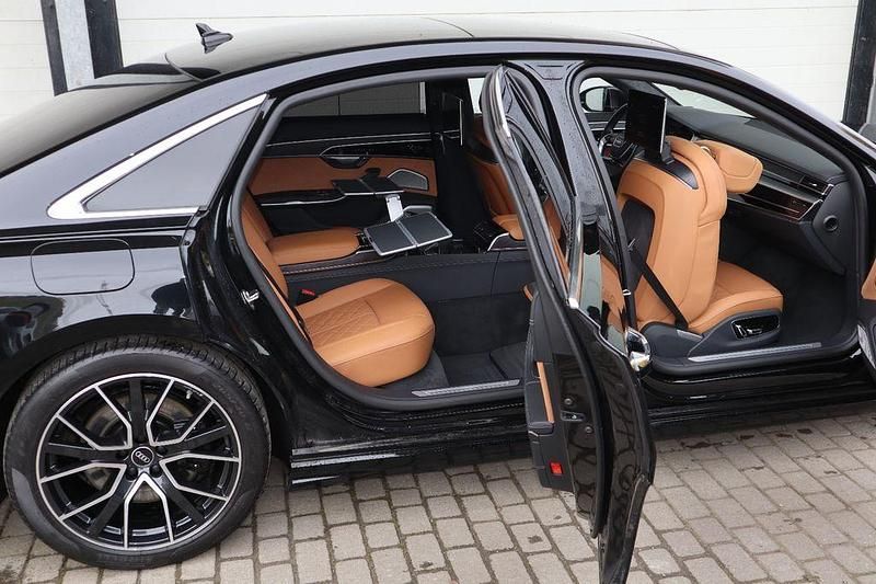 Schwarz Gebraucht 2023 Audi A8L Exclusive Limousine | 81.500 € (Etwas zu teuer) - Bild 1/4