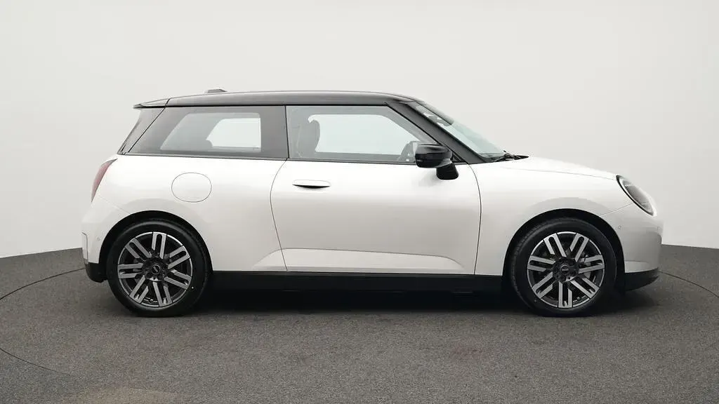 Gebraucht Mini Cooper Classic 135 kW (184 PS) 2025 Weiß Kleinwagen