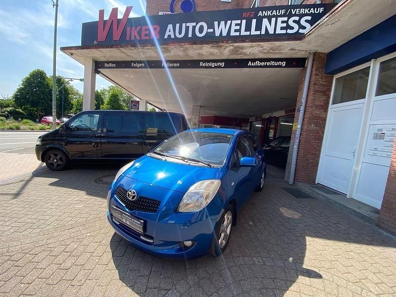 Blau Gebraucht 2007 Toyota Yaris Executive Limousine | 5.900 € (Etwas zu teuer) - Bild 1/4
