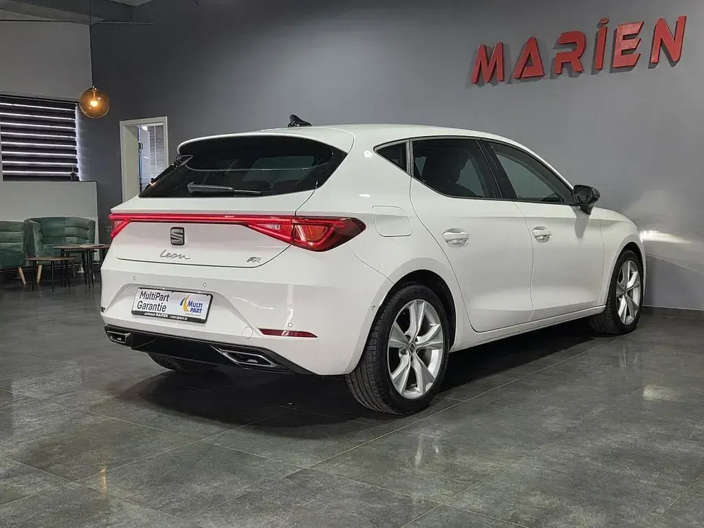 Gebraucht Seat Leon FR 150 PS (110 kW) 2023 White candy Limousine