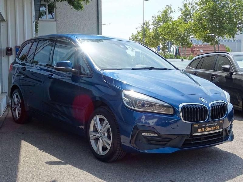Phytonicblau Gebraucht 2022 BMW 218 Sport Line Van / Kleinbus | 15.950 € (Superpreis) - Bild 1/4