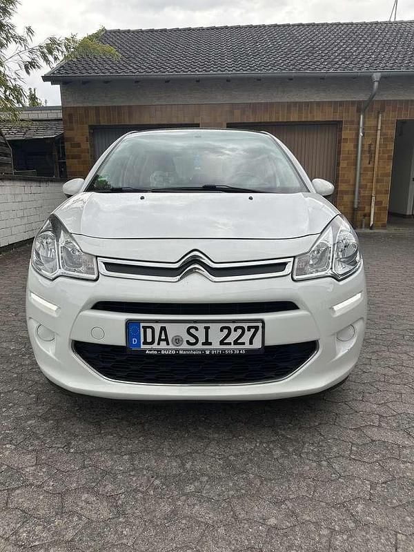 Weiß Gebraucht 2013 Citroën C3 Limousine | 3.500 € (Teuer) - Bild 1/4