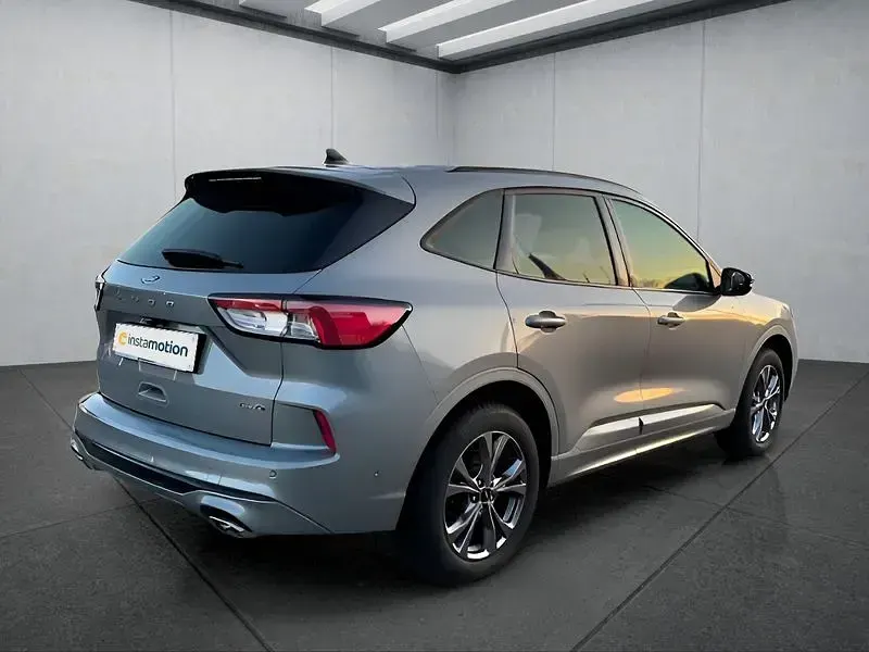 Gebraucht Ford Kuga ST-Line X 243 PS (178 kW) 2024 Silber SUV