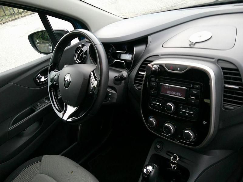 Gebraucht Renault Captur Experience 118 PS (86 kW) 2016 Blau SUV