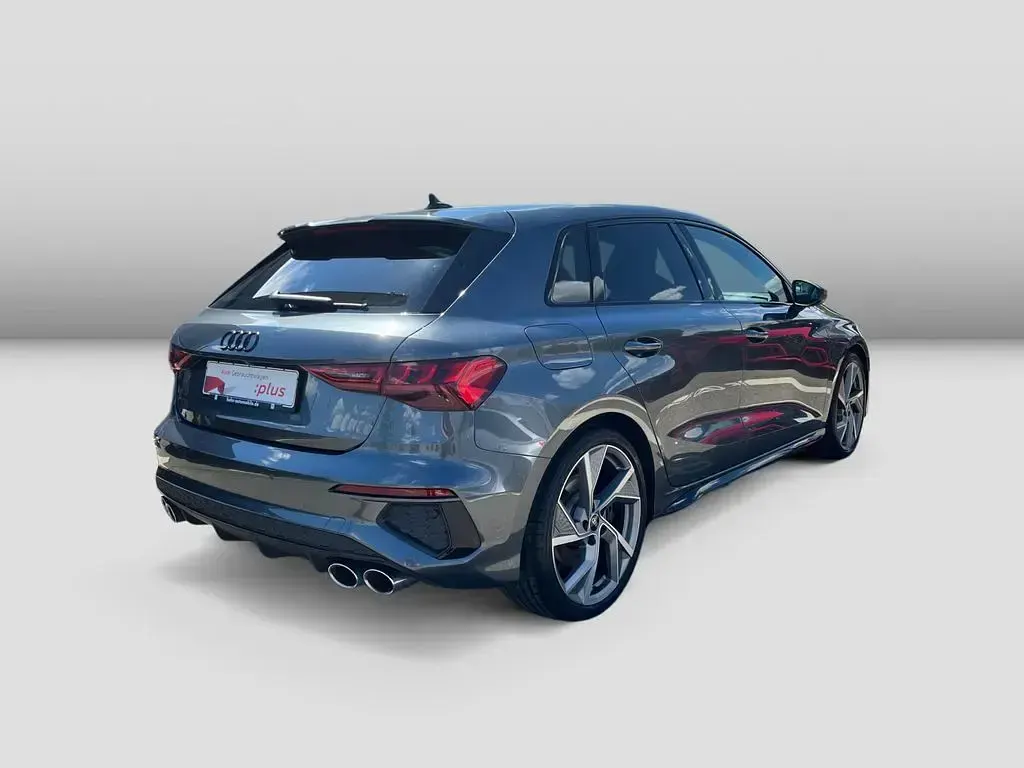 Gebraucht Audi S3 Sport 310 PS (228 kW) 2024 Grau Limousine