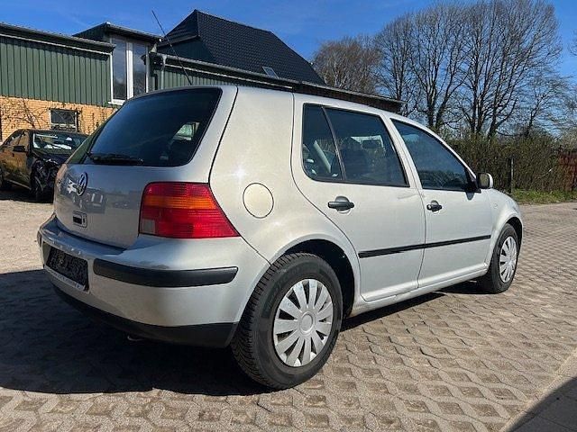 Gebraucht VW Golf IV 75 PS (55 kW) 2000 Silber Limousine