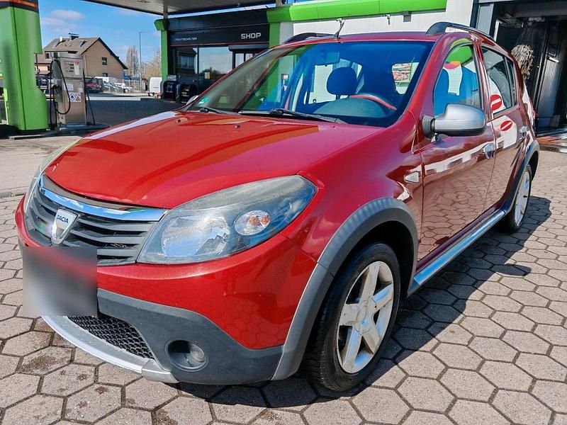 Gebraucht Dacia Sandero Stepway 87 PS (63 kW) 2010 Rot Limousine