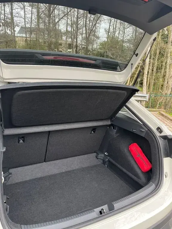 Gebraucht VW Taigo Move 150 PS (110 kW) 2024 Grau SUV