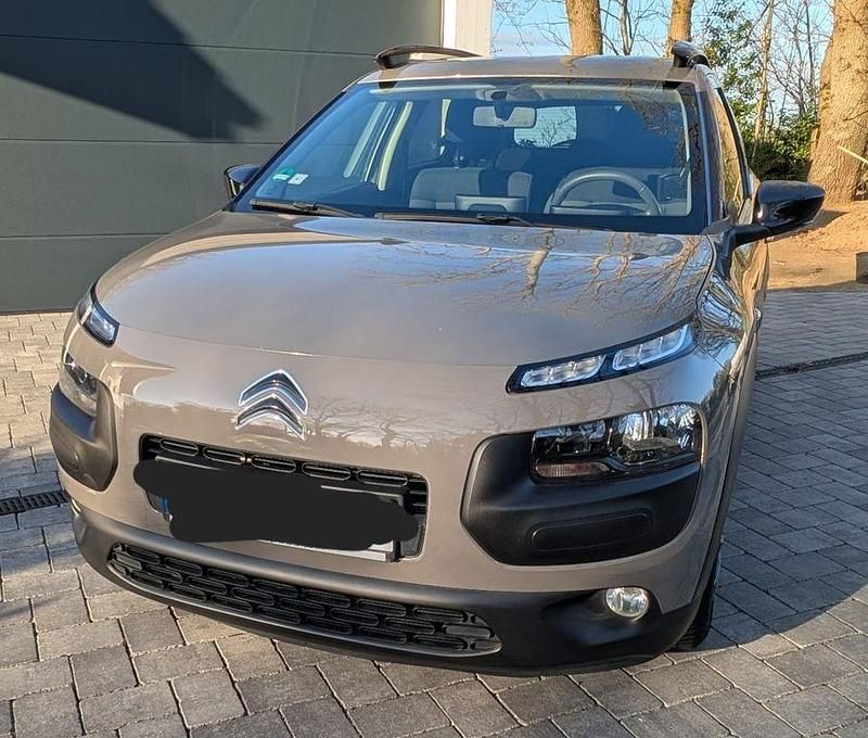 Gebraucht Citroën C4 Feel 82 PS (60 kW) 2017 Braun Limousine