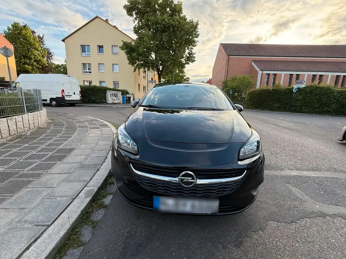 Gebraucht Opel Corsa 101 PS (74 kW) 2019 Schwarz Kleinwagen