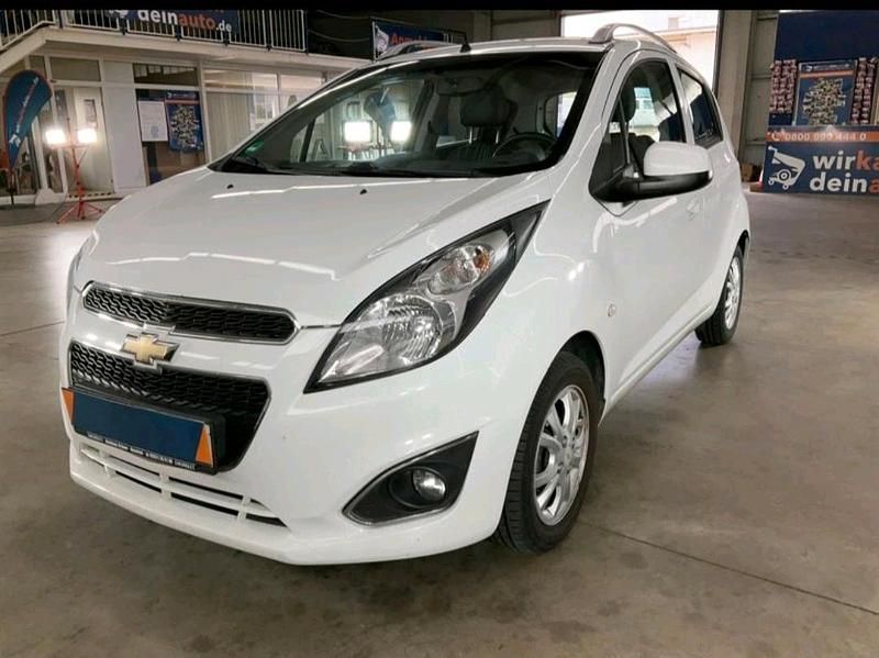 Weiß Gebraucht 2013 Chevrolet Spark LT Kleinwagen | 3.000 € (Fairer Preis) - Bild 1/4