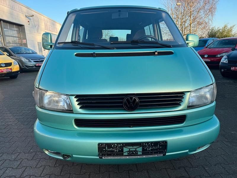 Second-hand VW Caravelle 102 CP (75 kW) 1997 Verde Monovolum